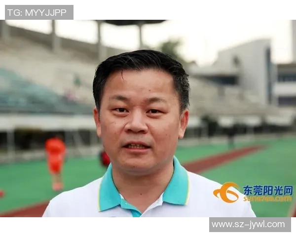 白人足球明星与香港混血儿的跨文化故事与成长之路