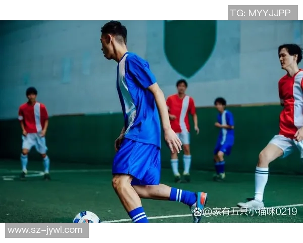 足球明星尴尬瞬间大曝光男人们的搞笑表情与失误合集